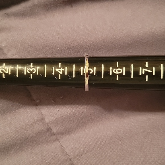 Oval Floating Halo Ring - Picture 7 of 7